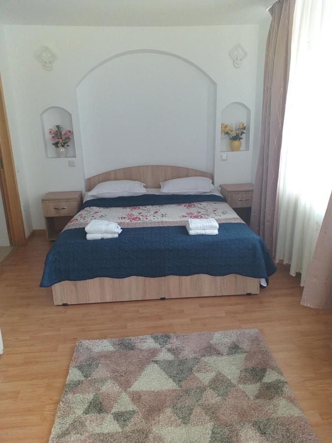 Miraj Hotel Azuga Buitenkant foto